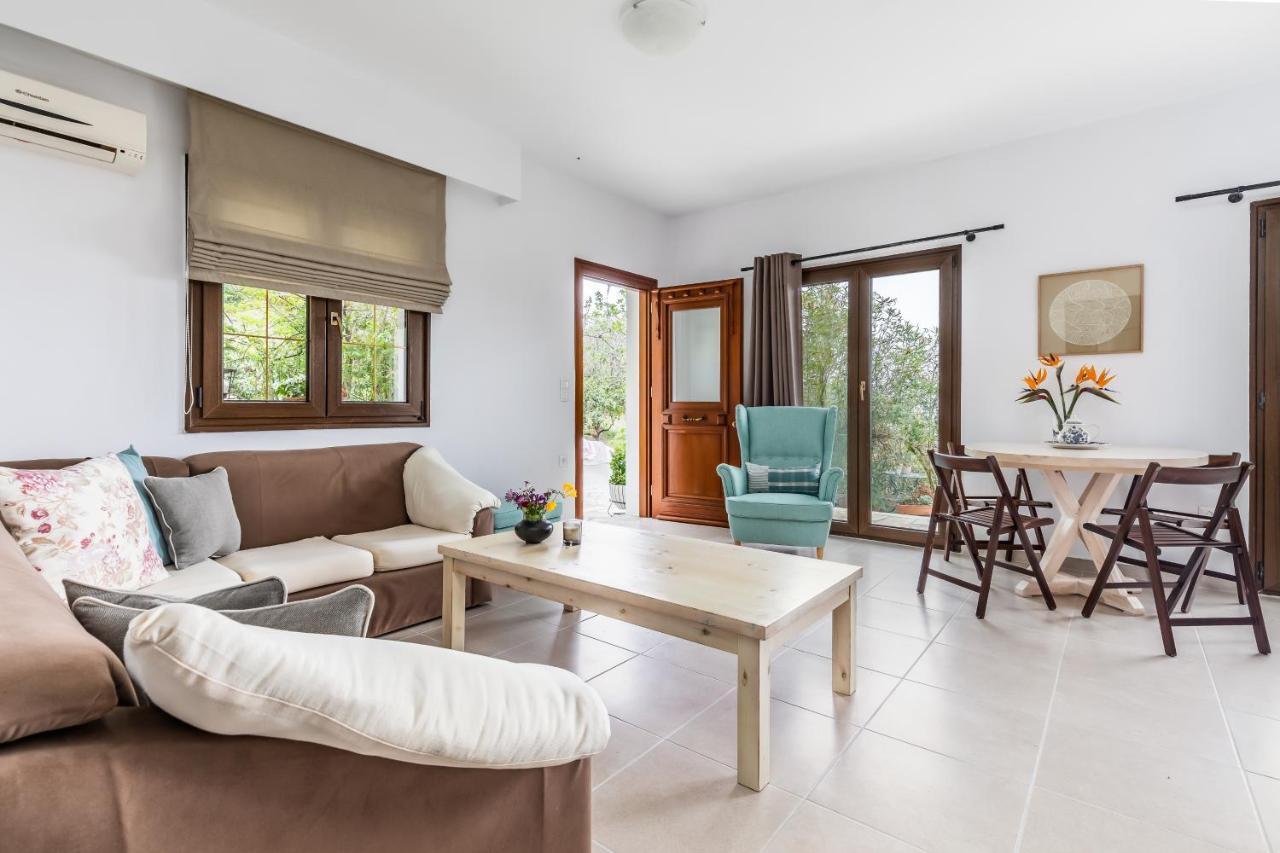 Oikia Guesthouse Stafylos Luaran gambar